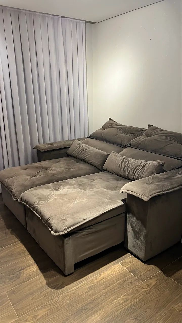 SOFÁ CINZA 3 LUGARES VELUDO 463752701988710401
