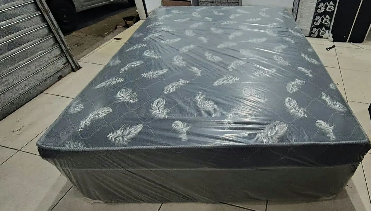 CAMA BOX CASAL DE MOLAS NOVA R$460 ENTREGA GRÁTIS  - Foto 2