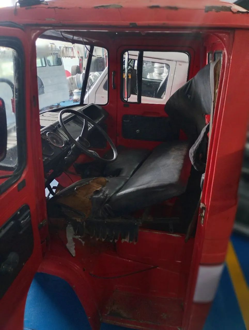 Cabine MB 608  - Foto 5