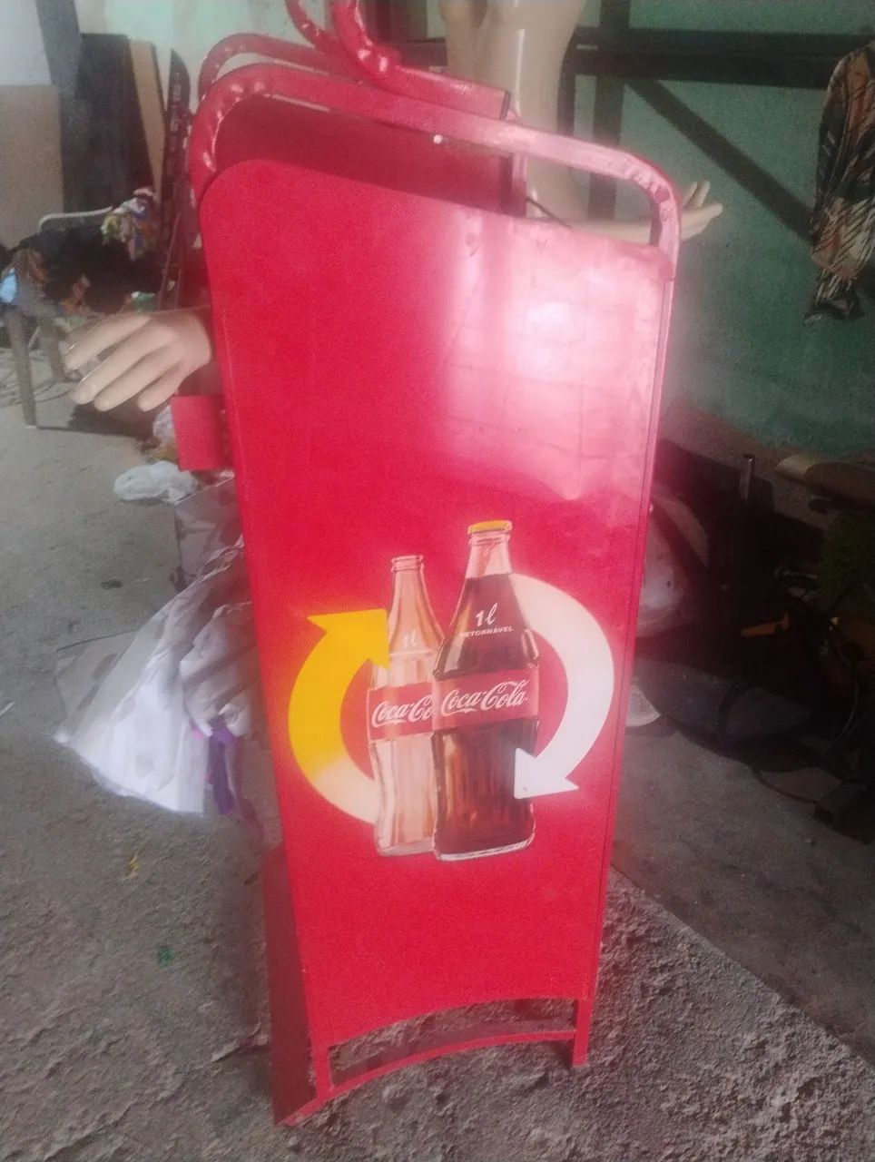 Vende-se expositor coca cola em bom estado de conservação 
