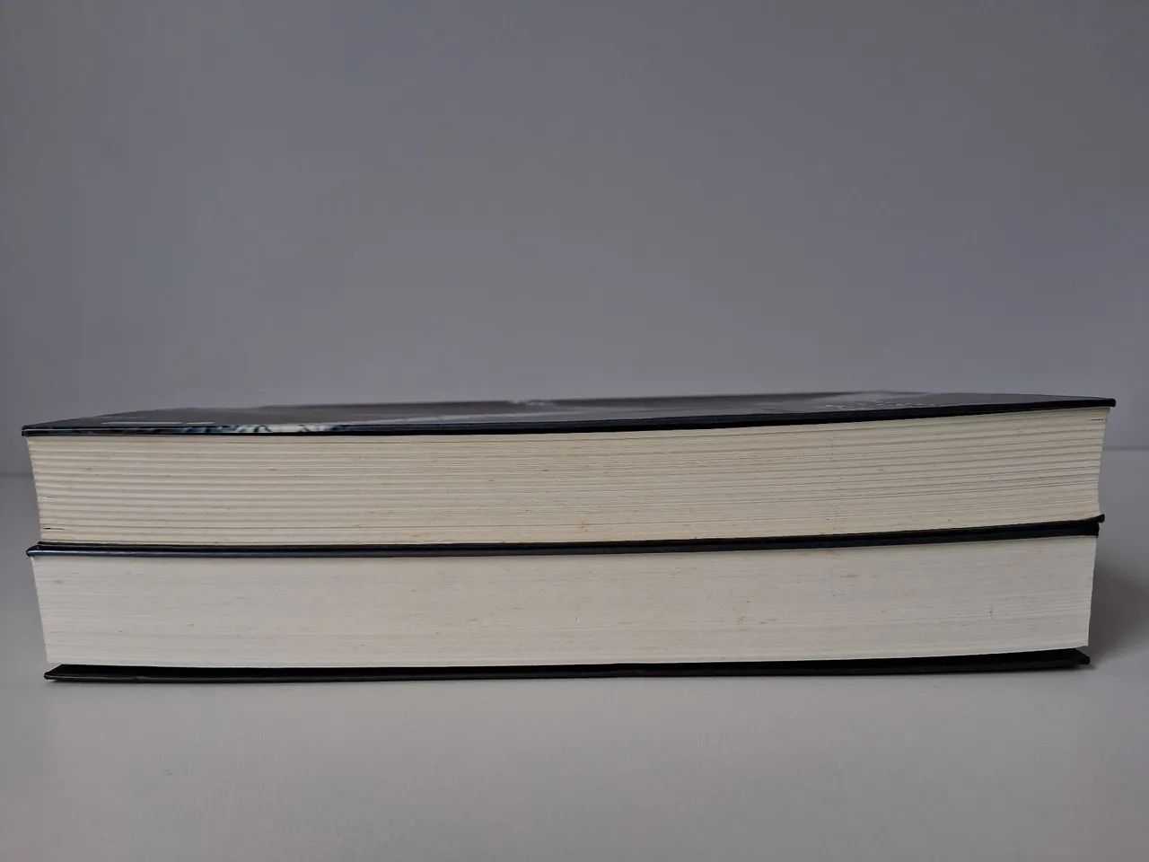 Livros Cinquenta tons de cinza 1 e 2 - Foto 2