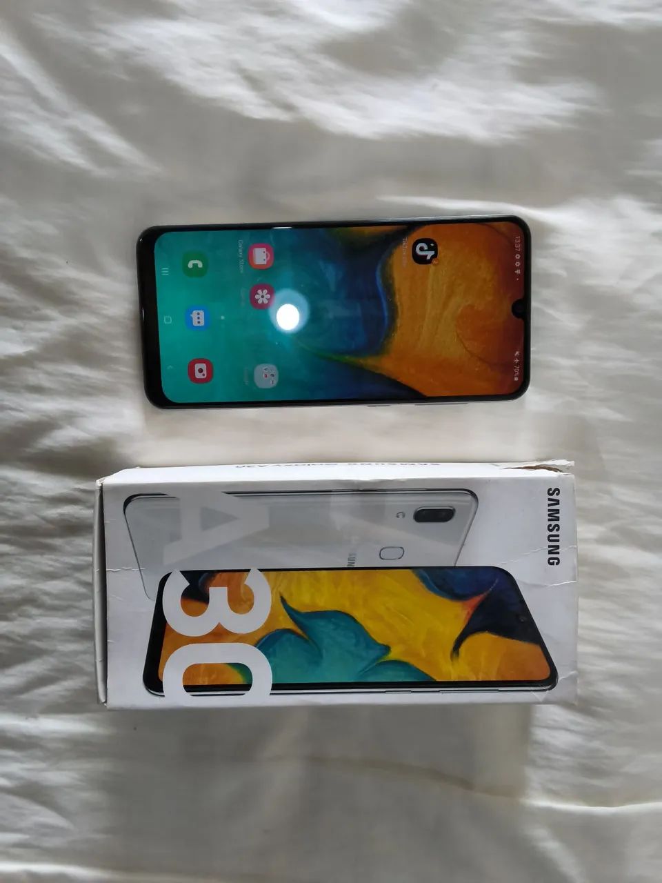Samsung a30 64g e 4ram branco com NF