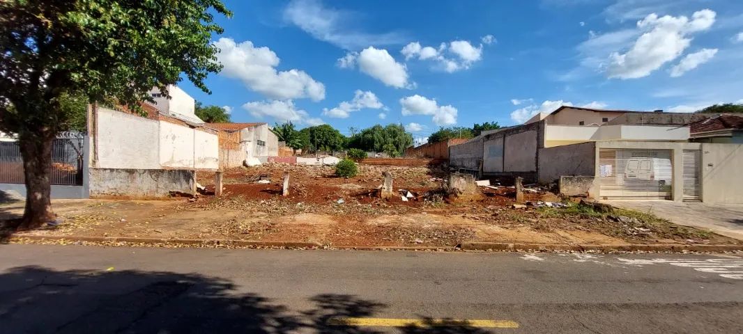 Terreno 879m² Rua Argus e Lua - Jardim do Sol - Londrina