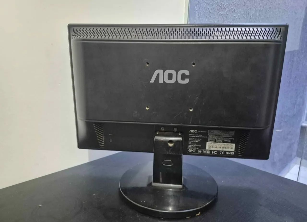 Monitor 15 Polegadas AOC Perfeitas Condições  - Foto 2
