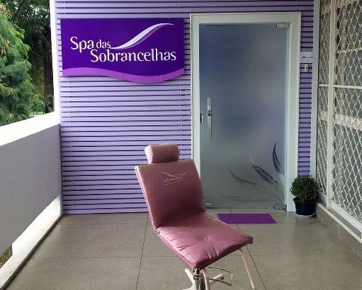 Cadeira Couro Estética e Beleza Spa das Sobrancelhas com pistão 