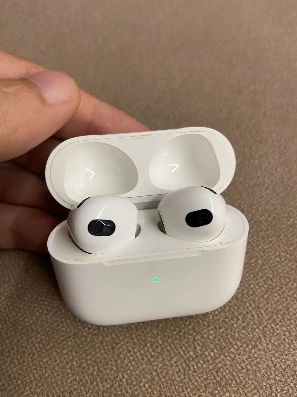 AirPod 3a Geração Pouco Usado (Original - Comprado na Amazon) - Foto 2