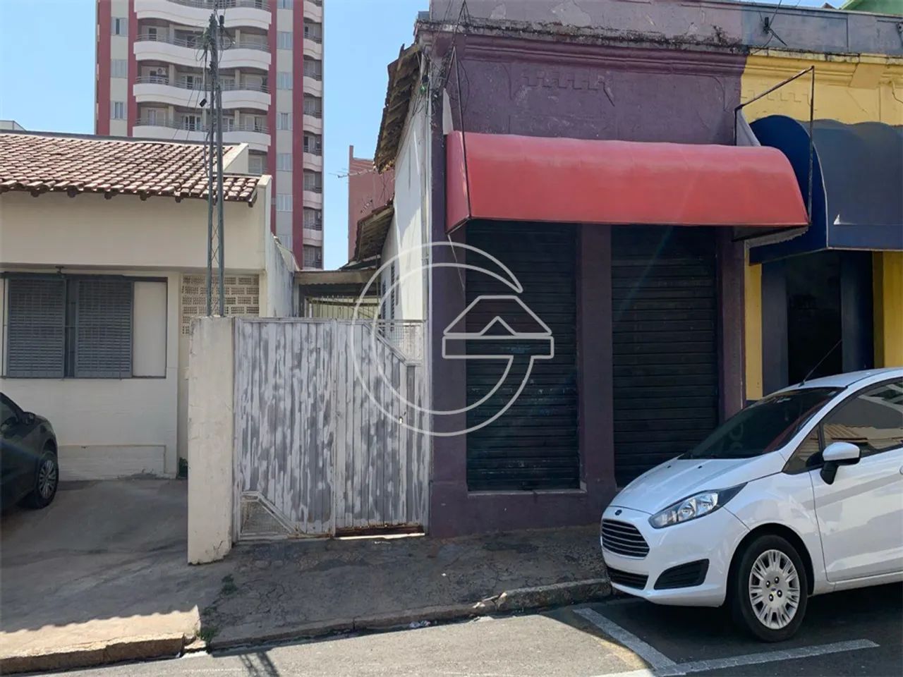 VENDE-SE Comercial NO CENTRO - MARÍLIA/SP