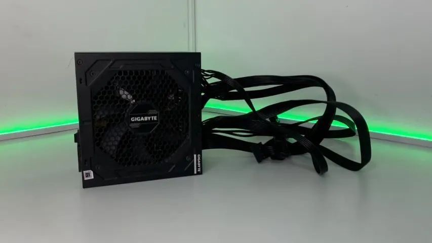 FONTE GIGABYTE 850W FULL MODULAR - Foto 3