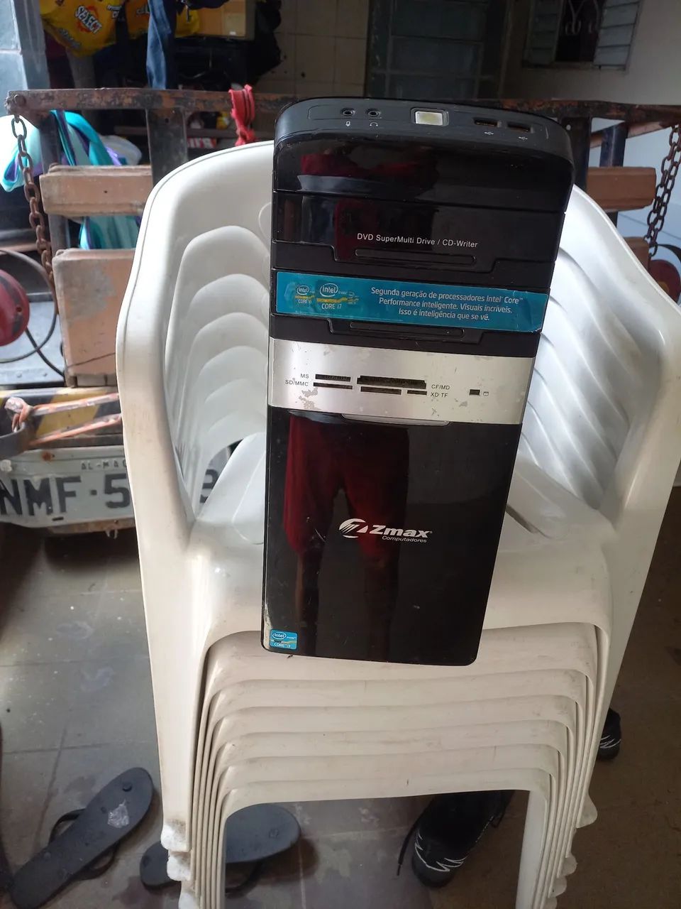 CPU completa, mas com defeito na placa