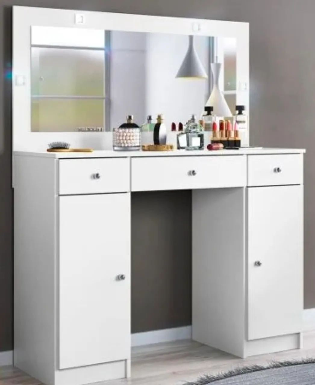 Vendo penteadeira semi nova 