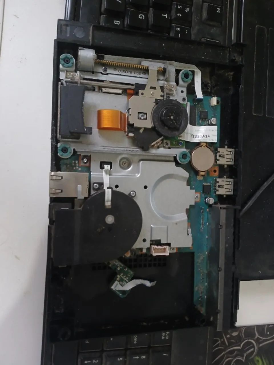 Playstation 2 SLIM ÚLTIMO MODELO QUE SAIU.