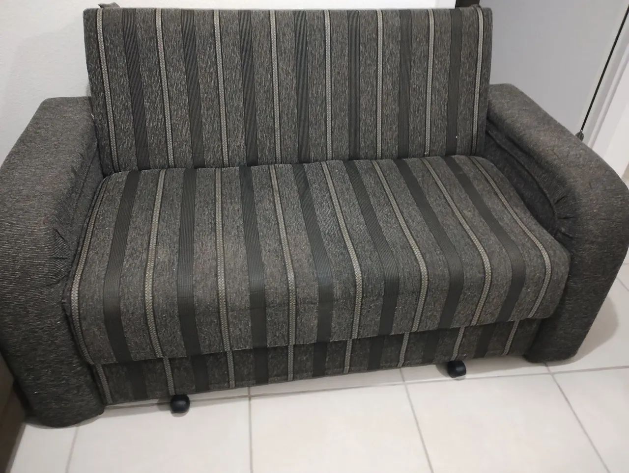 Sofá cama usado