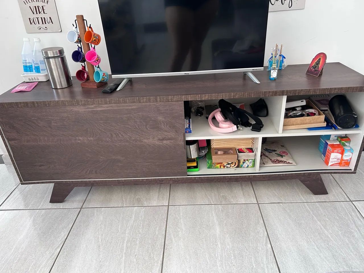 Guarda roupa de casal e rack  - Foto 3