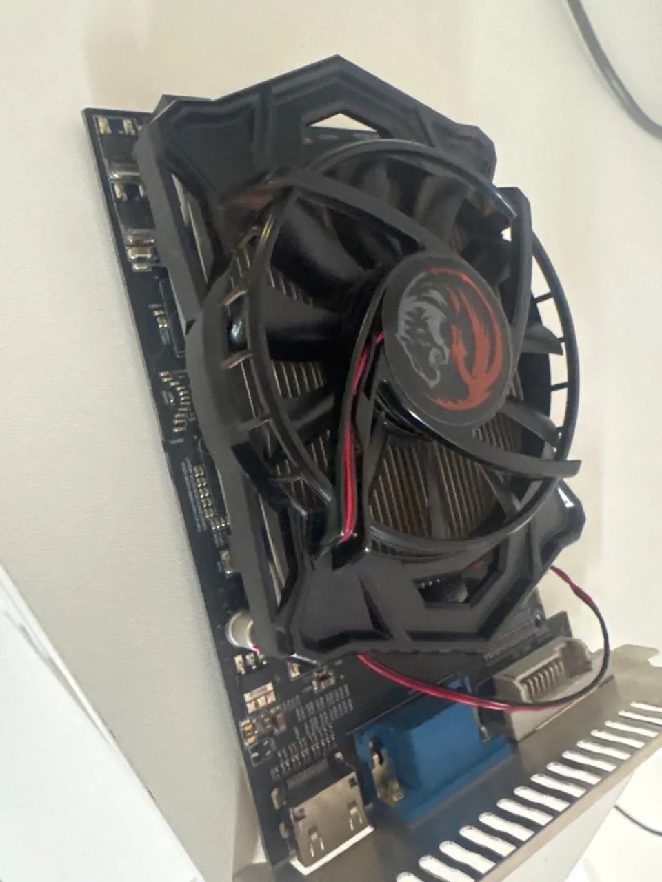 Placa de vídeo amd radeon hd6570 4gb - Foto 3