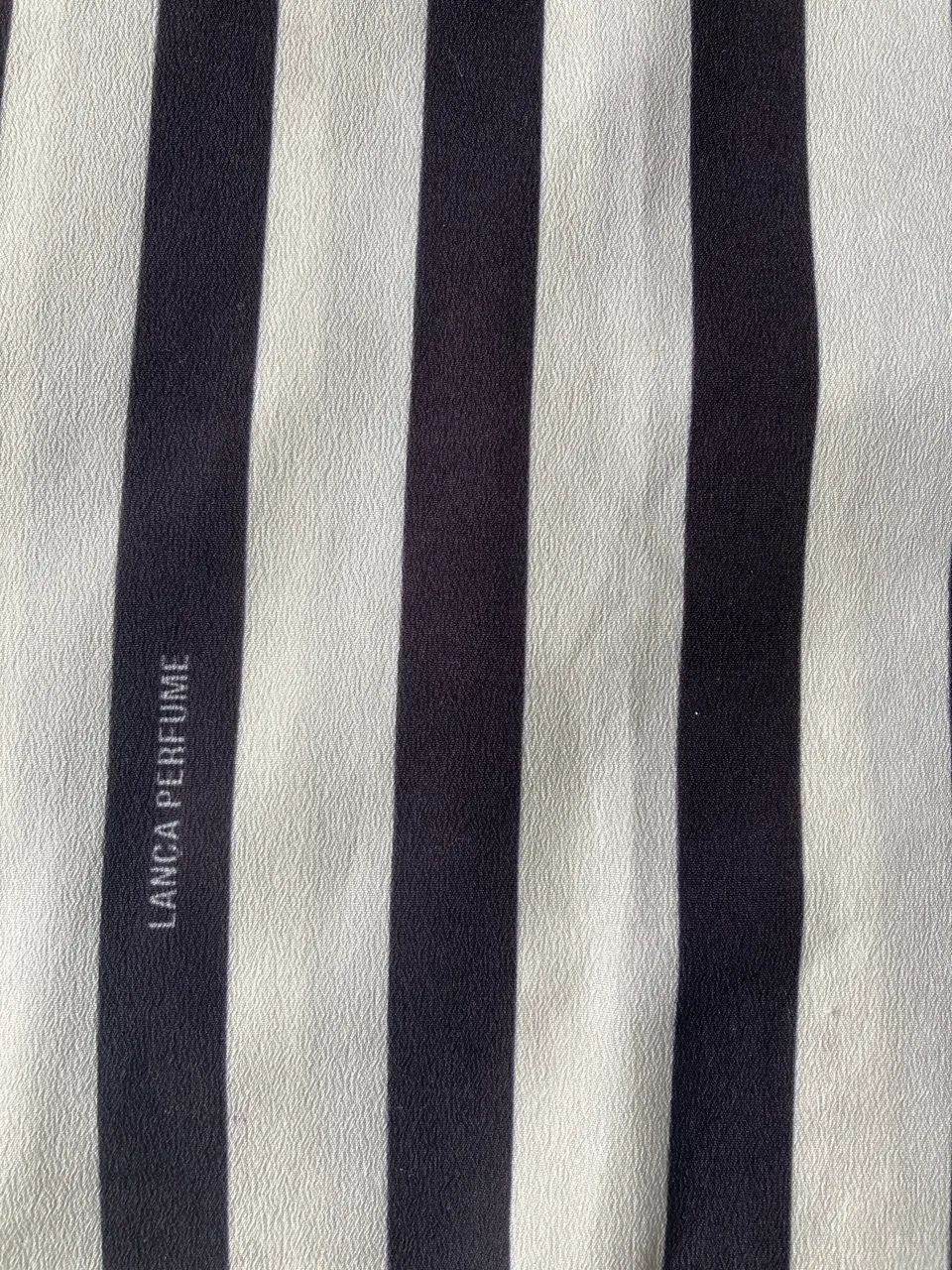 Blusa listrada Lança Perfume M / 38 usada, ótimo estado - Foto 5