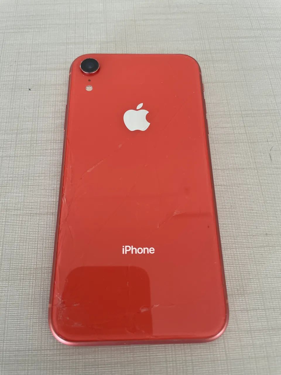 iPhone XR tela quebrada 