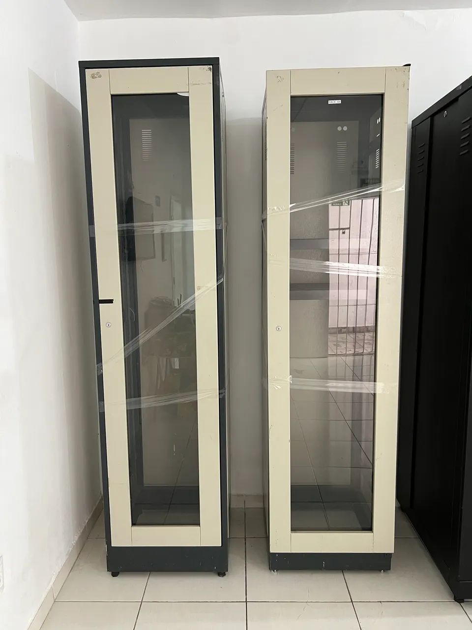 Rack Servidor 44Us - Excelente Estado, Porta de Acrílico | Valor Por unidade. 