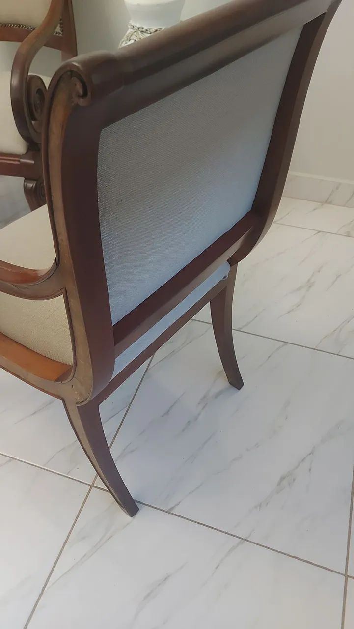 Lindas Poltronas em.Imbuia clássicas antigas - Foto 5
