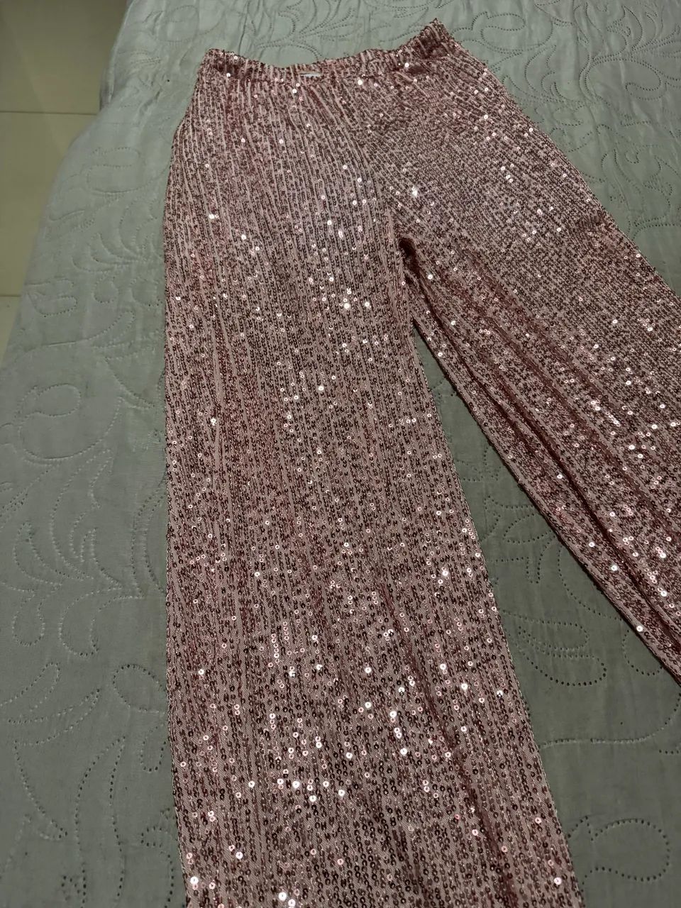 Calça paetê rosa 
