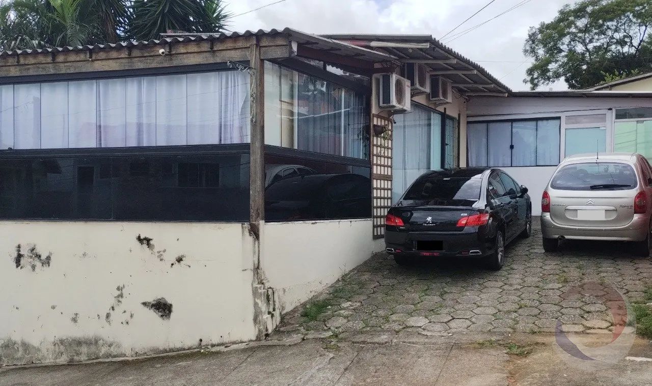 Terreno de 690m² no bairro Estreito