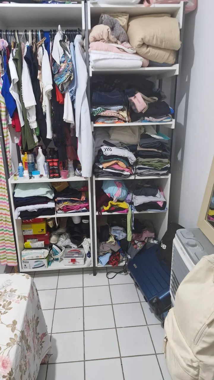 Guarda  roupa 