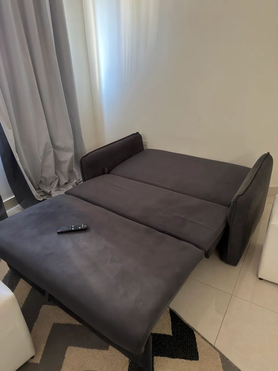 Sofá-Cama Casal com Baú 2 Lugares Zaia Suede Cinza - Foto 5