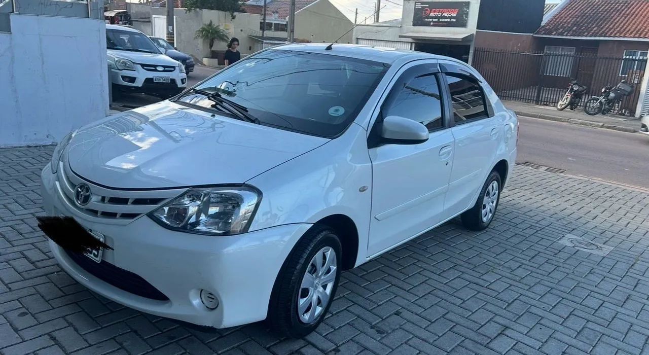 Toyota Etios 2016