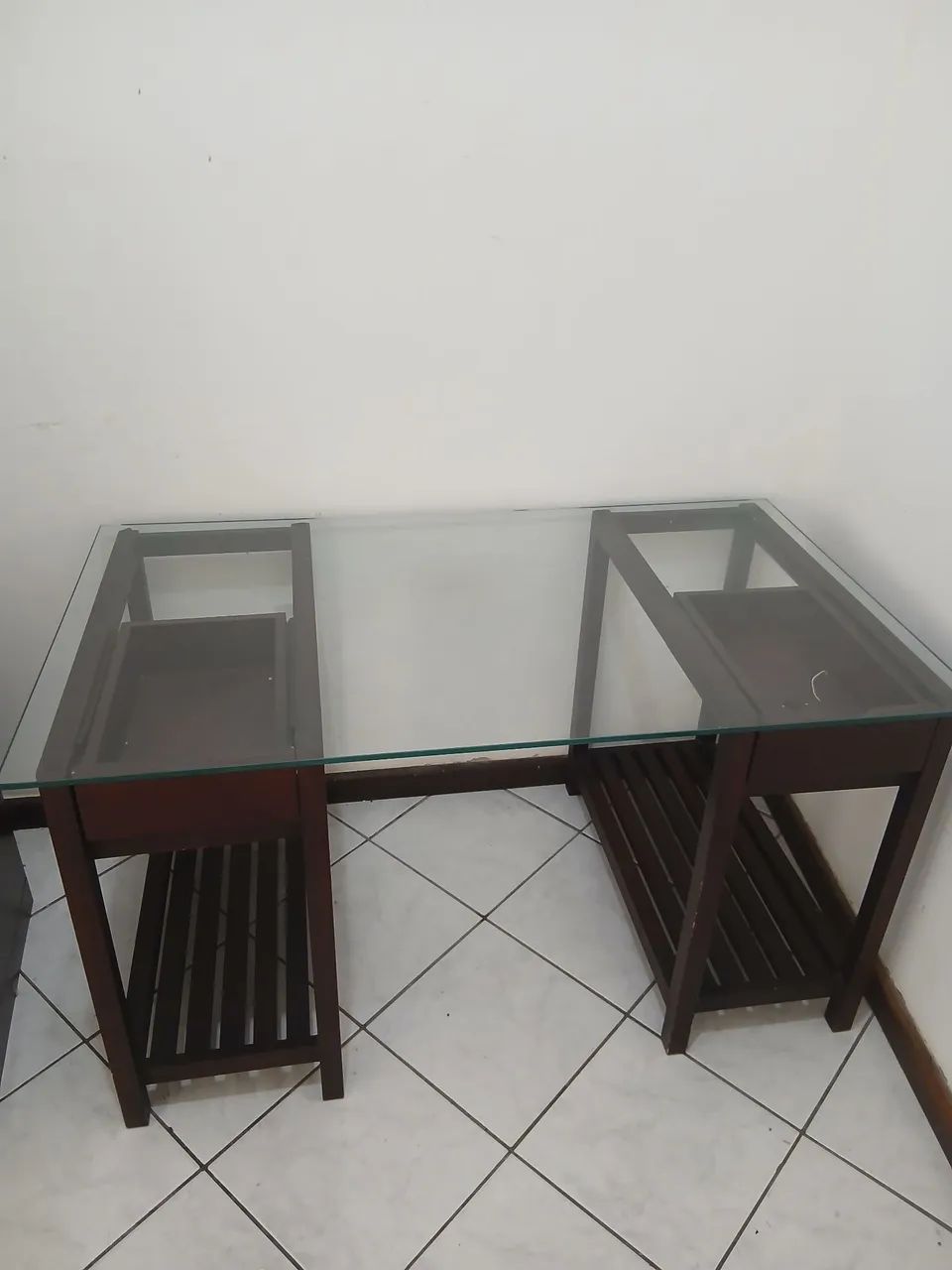 Vendo mesa multiuso e gaveteiro escritório 