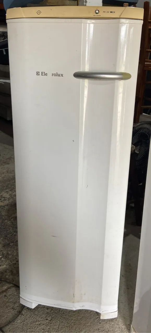 Freezer vertical electrolux, de 1 porta, branco. - Foto 4
