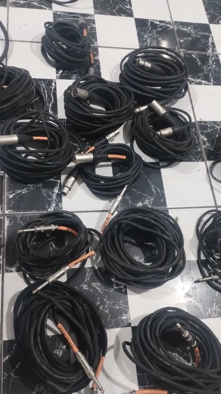 CABOS PARA SOM