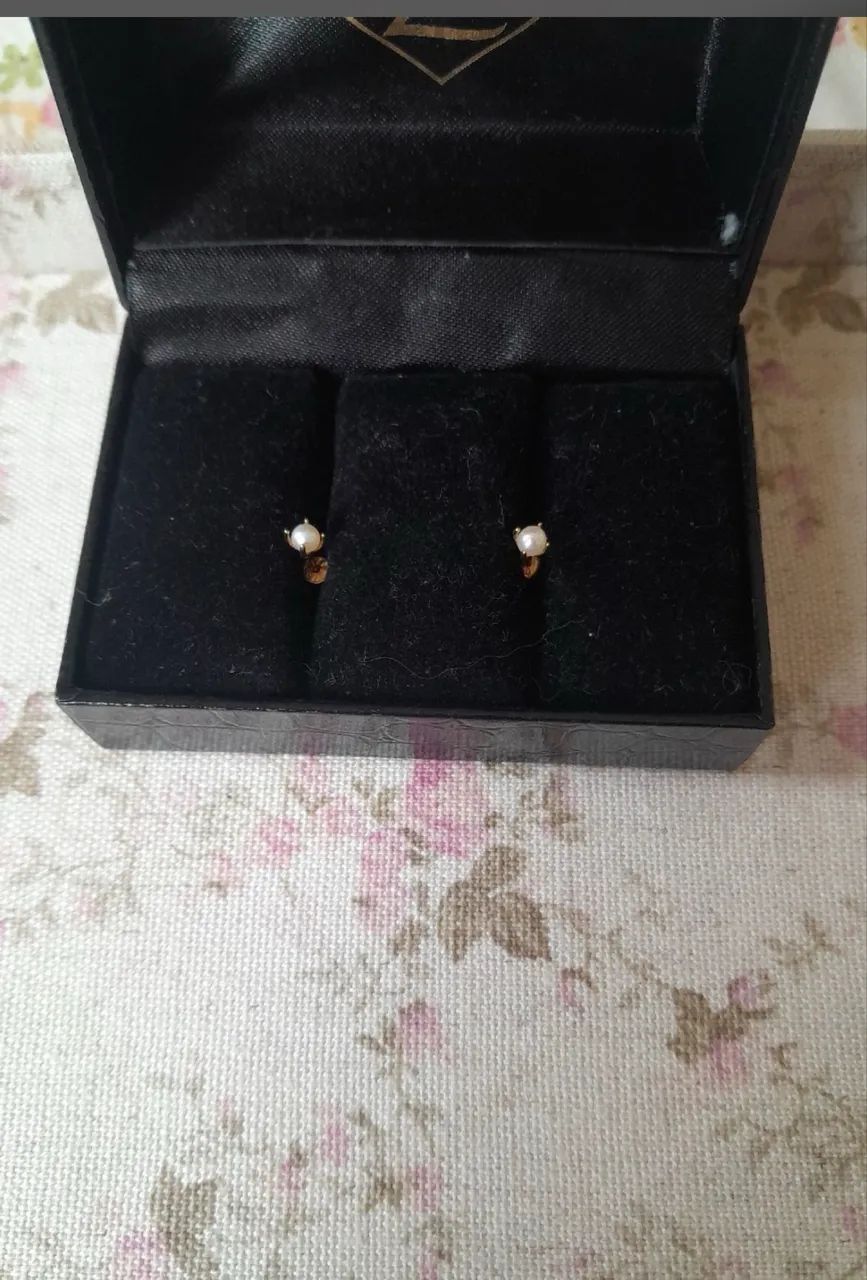Brinco Vivara em ouro 18k