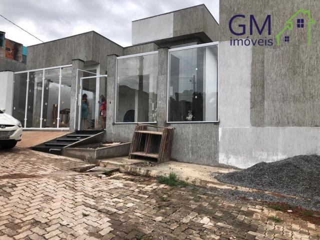 Casa a venda / Condomínio Vitória / 3 suítes / Piscina / Arniqueiras