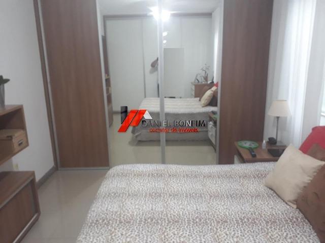 Casa na ilha com piscina e 04 quartos - lote inteiro - Foto 4