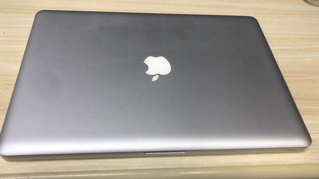 MacBook Pro i5