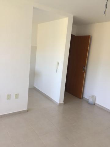 Alugo Apartamento 2 quartos, sala, cozinha, vaga de garagem - Foto 9