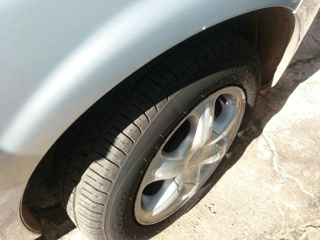 Vendo prisma 2011.completo 1.4 - Foto 4