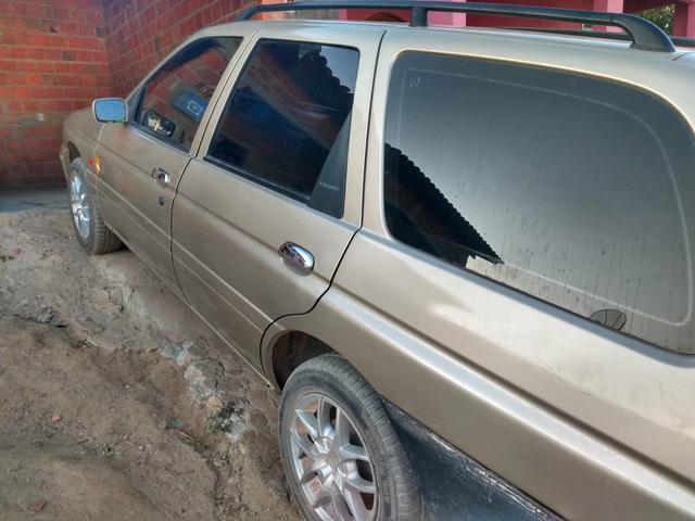 Ford Escort 1.8 GL 16v ano 2000 - Foto 10