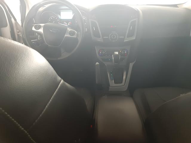 Vendo ou troco Ford Focus Sedan Titanium Automatizado 2.0 2015 77.200 km R$49.900,00 - Foto 9