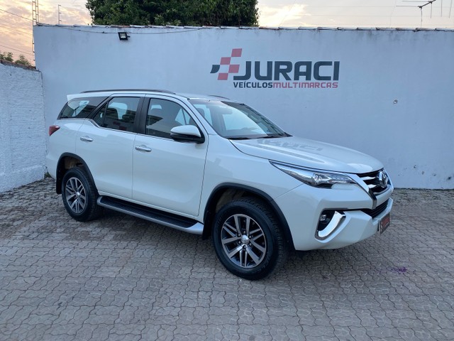 TOYOTA HILUX SW4 2.8 SRX 7 LUGARES 2019 2019