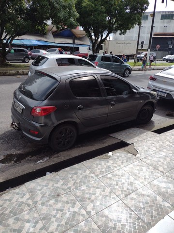 PEUGEOT 207 1.4 PARA BAIRRO