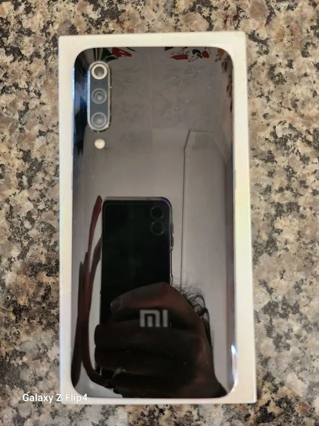 VENDO XIAOMI MI 9 6/64GB!! - Foto 2