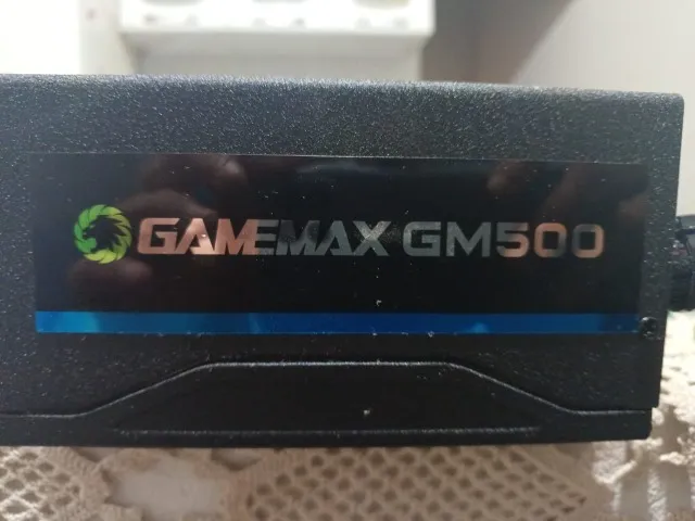 Fonte de Alimentação Gamemax GM500 500W Box 80 Plus Bronze C/PFC Preta