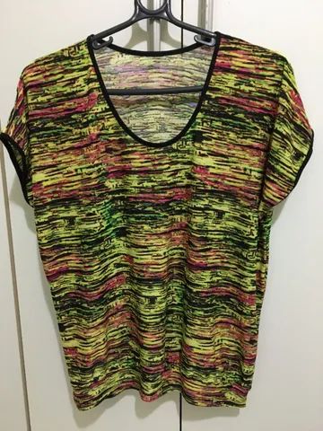 Belíssima blusa estampada em tecido jersey!