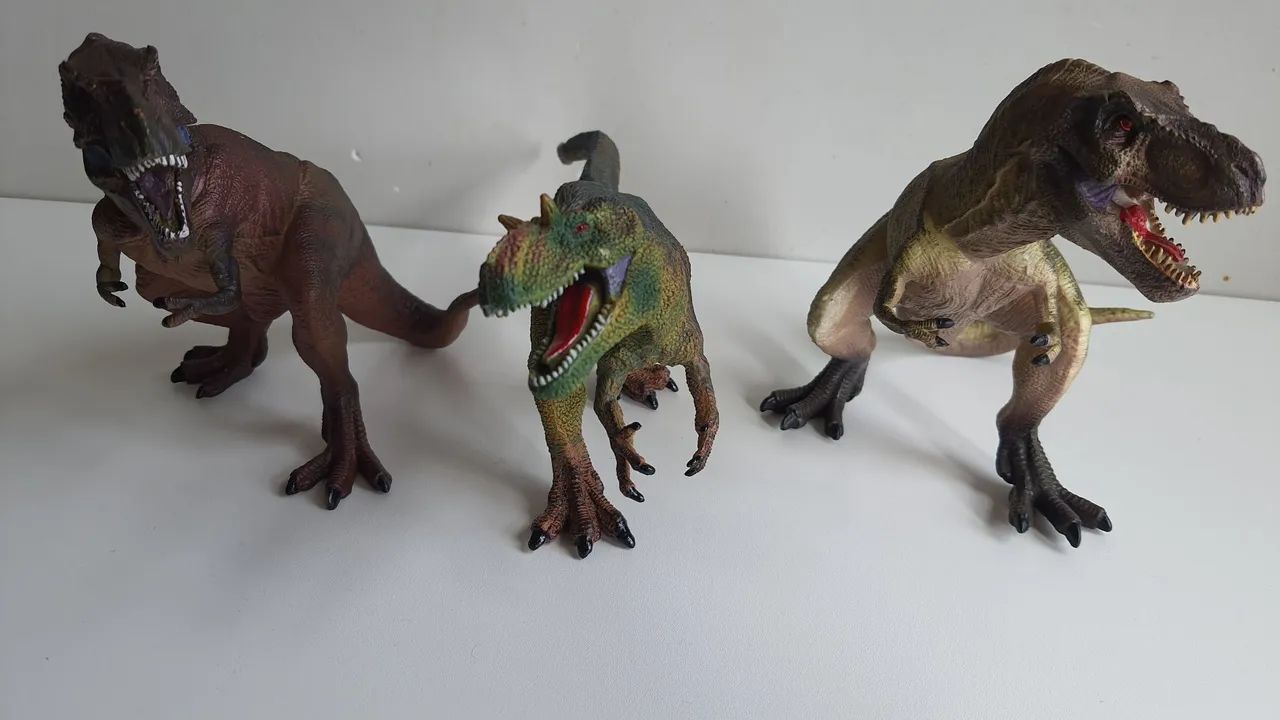 3 Dinossauros de Brinquedo - T-Rex e Outro - Foto 5