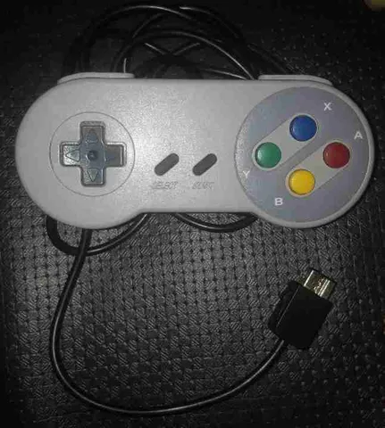 Controle Super Nintendo, Famicom Paralelo Control