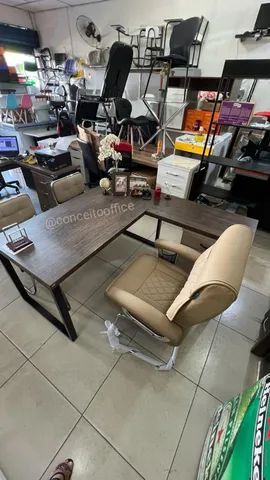 Mesa em L pé industrial com passa fio  - Foto 2