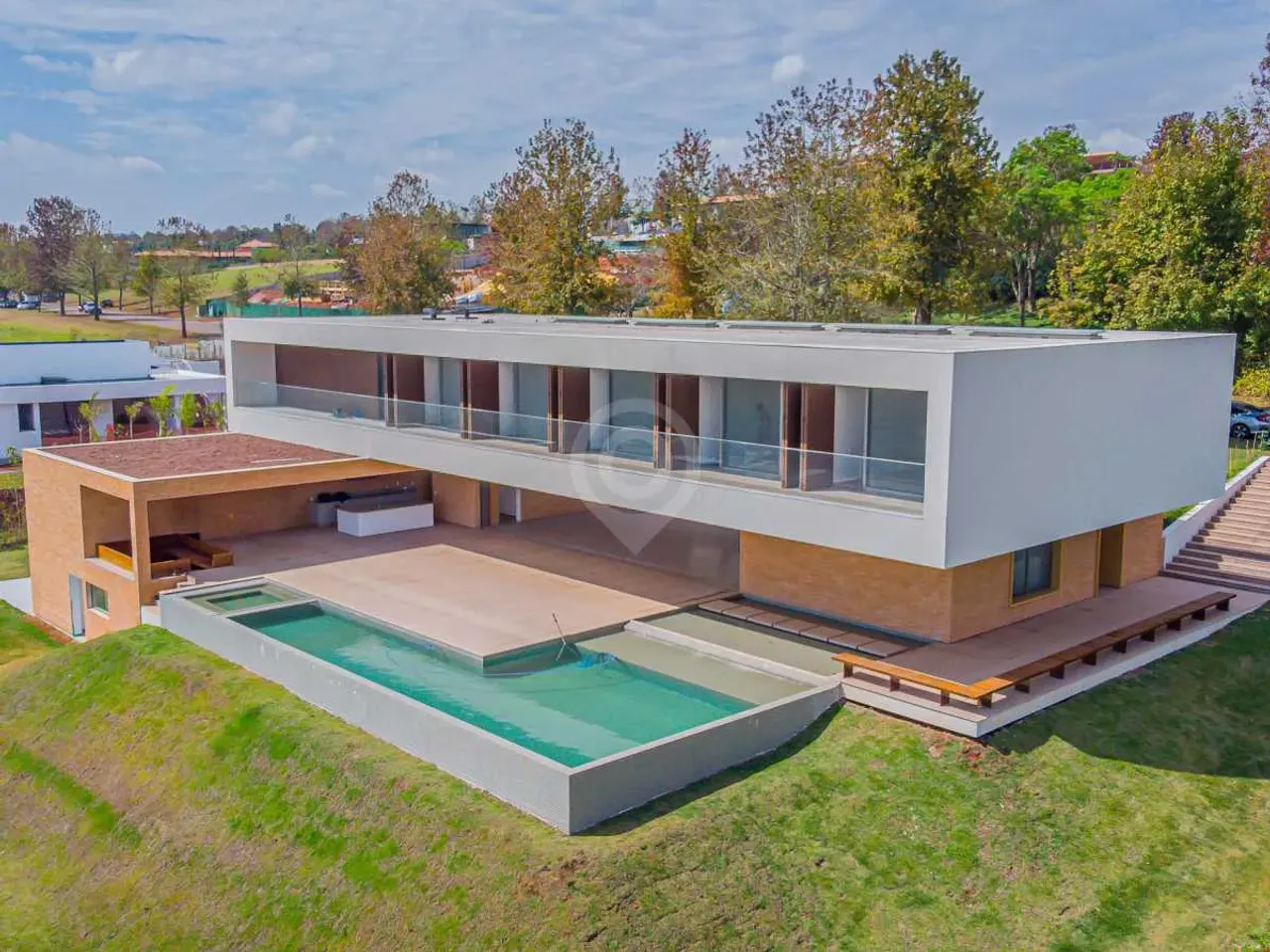 Casa em Condomínio - / Residencial / Quinta da Baroneza II