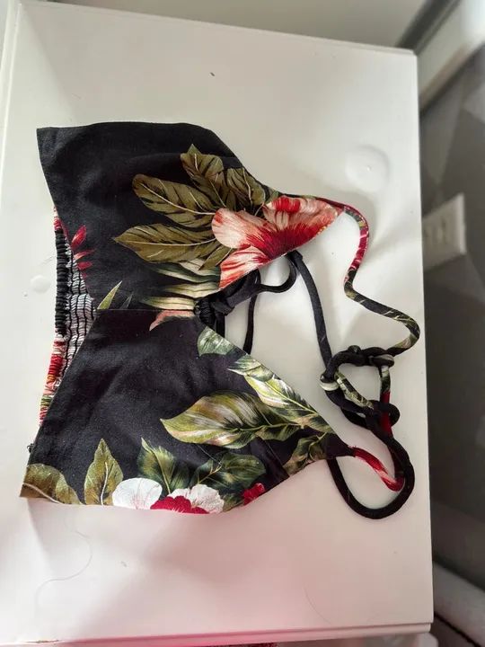Cropped preto estampado Farm - Foto 2