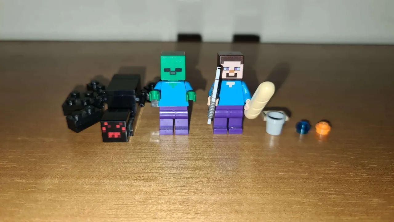 LEGO Minecraft - A Caverna 21113 - Foto 2