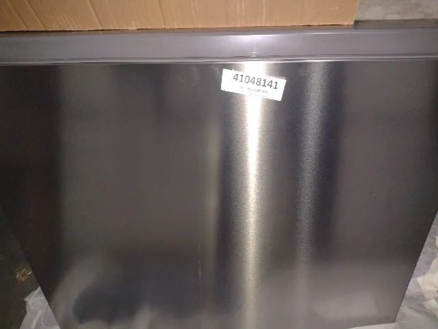 Tampa  do freezer da Eletrolux im8s nova na caixa  - Foto 4